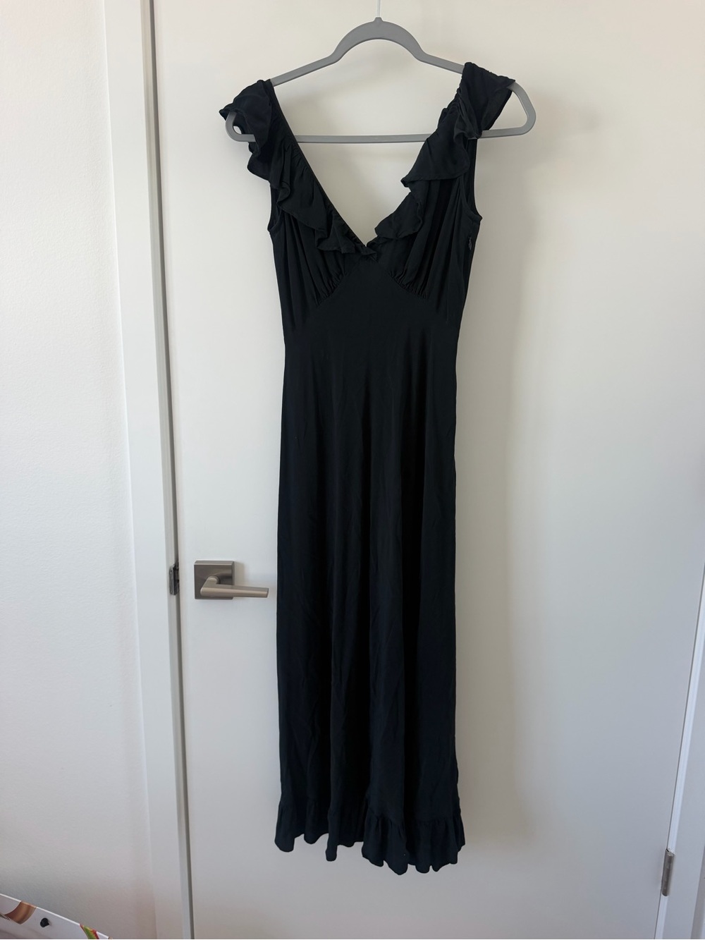 Doen Black Ruffle V-Neck Maxi Dress